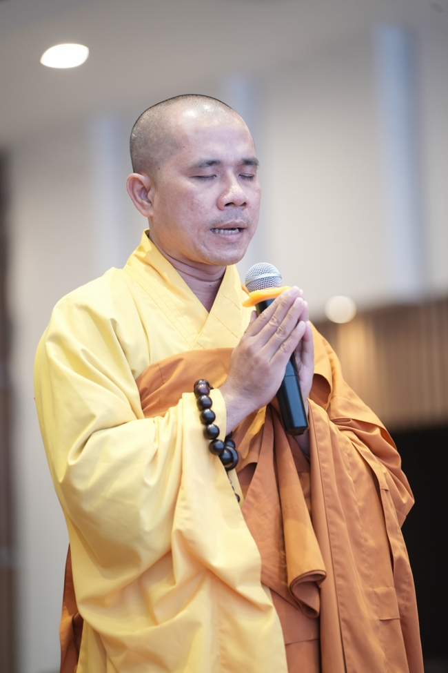 Khoá tu sinh viên Hướng về Phật pháp.