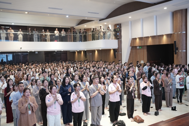 Khoá tu sinh viên Hướng về Phật pháp.