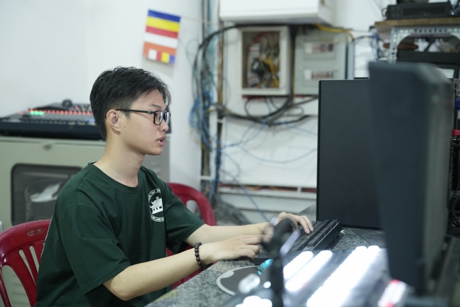 Khoá tu sinh viên Hướng về Phật pháp.