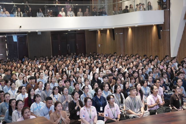 Khoá tu sinh viên Hướng về Phật pháp.