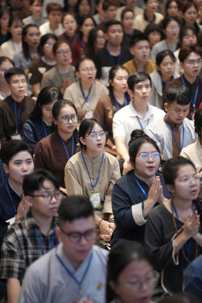 Khoá tu sinh viên Hướng về Phật pháp.