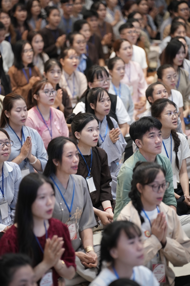 Khoá tu sinh viên Hướng về Phật pháp.