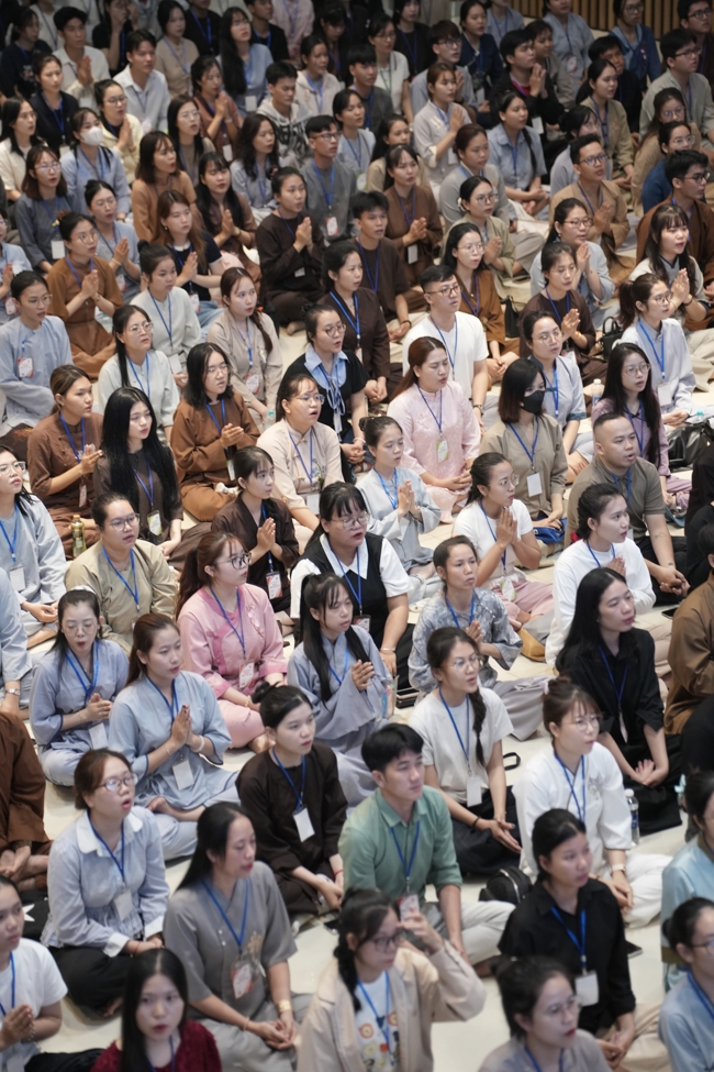 Khoá tu sinh viên Hướng về Phật pháp.