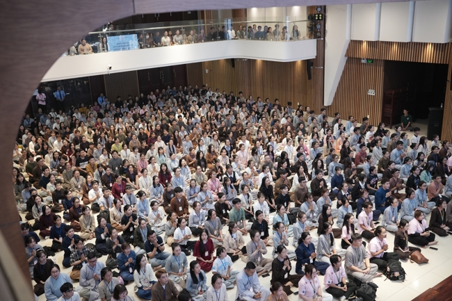 Khoá tu sinh viên Hướng về Phật pháp.