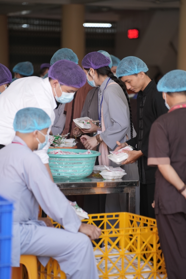 Khoá tu sinh viên Hướng về Phật pháp.