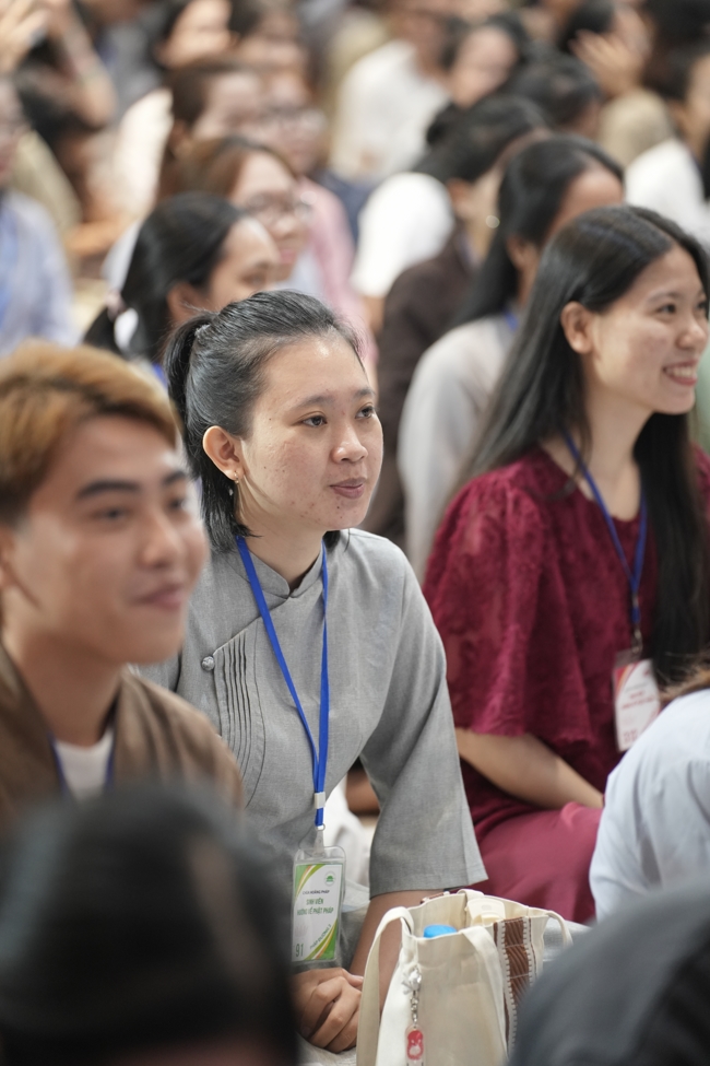 Khoá tu sinh viên Hướng về Phật pháp.