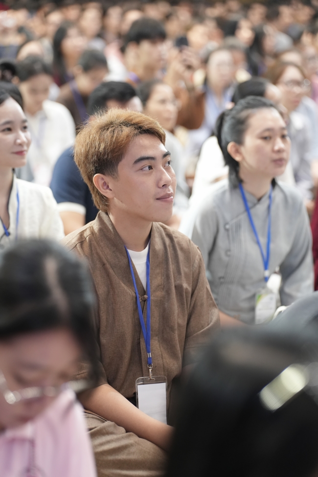 Khoá tu sinh viên Hướng về Phật pháp.