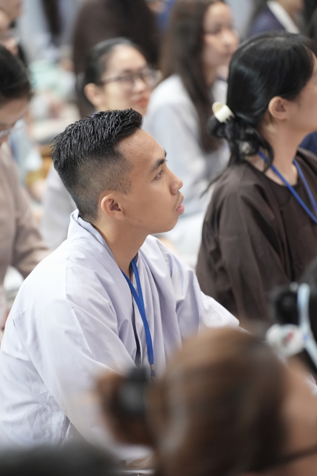 Khoá tu sinh viên Hướng về Phật pháp.