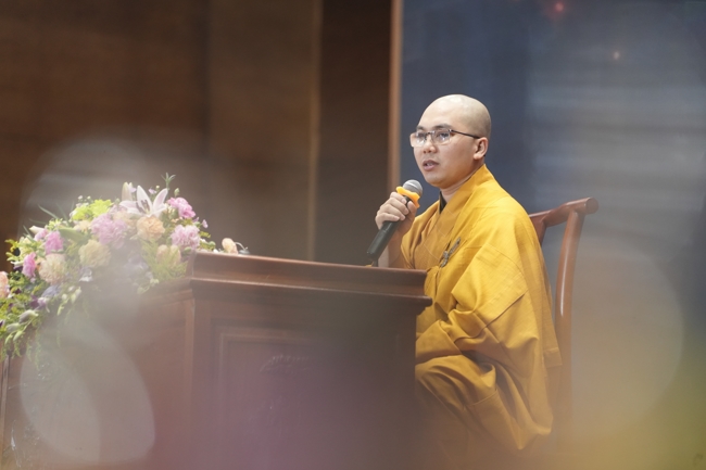 Khoá tu sinh viên Hướng về Phật pháp.