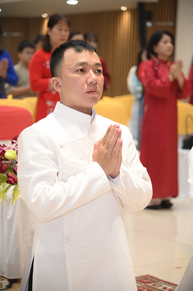 Wedding Ceremony at the pagoda