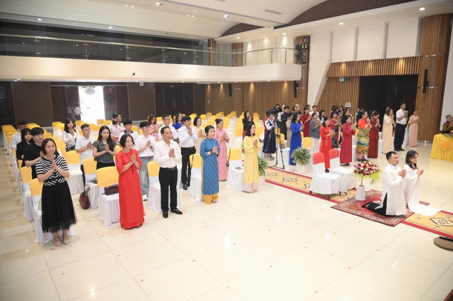 Wedding Ceremony at the pagoda