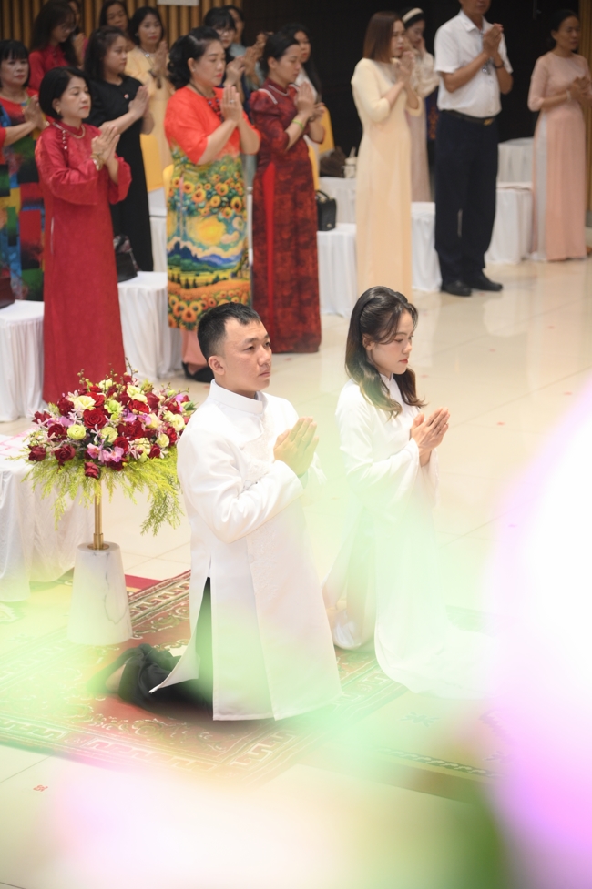 Wedding Ceremony at the pagoda