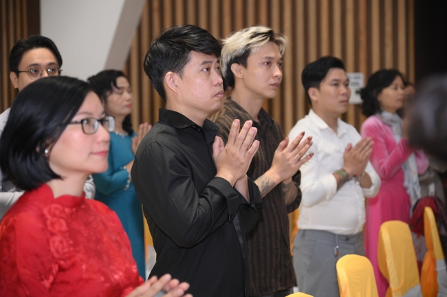 Wedding Ceremony at the pagoda