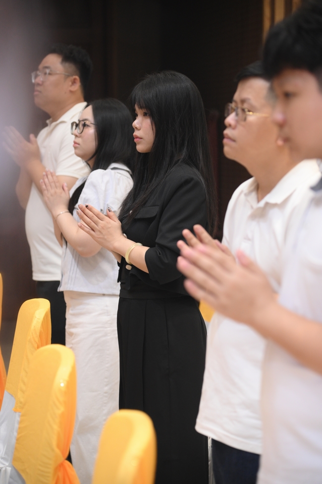 Wedding Ceremony at the pagoda