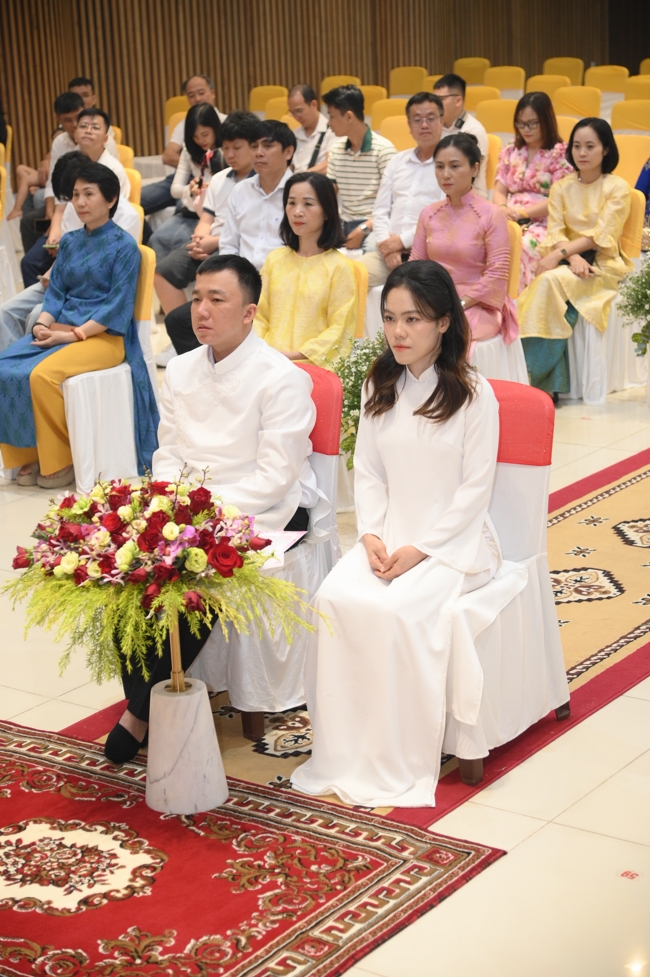 Wedding Ceremony at the pagoda