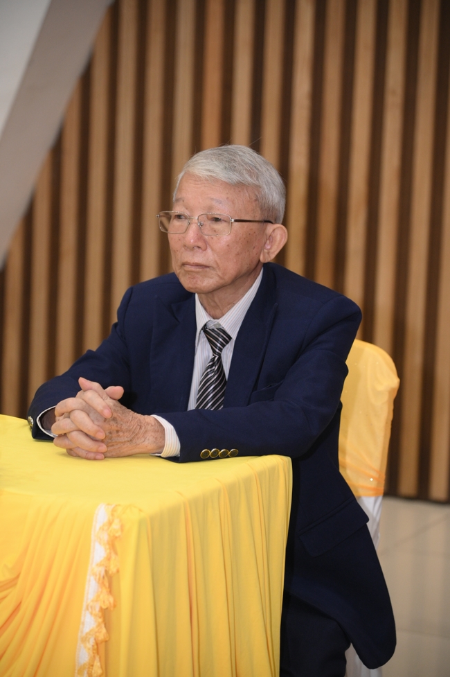 Wedding Ceremony at the pagoda