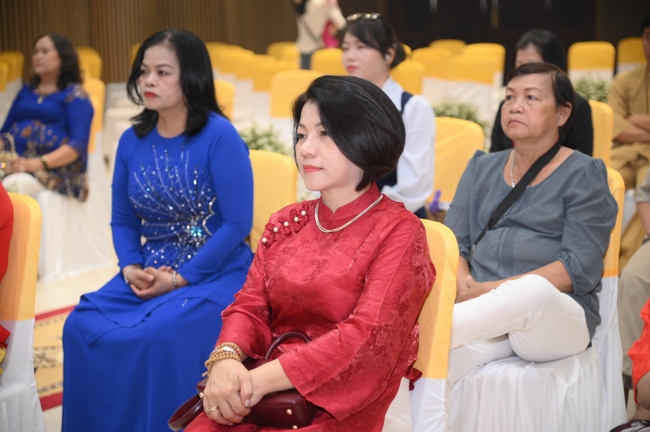 Wedding Ceremony at the pagoda