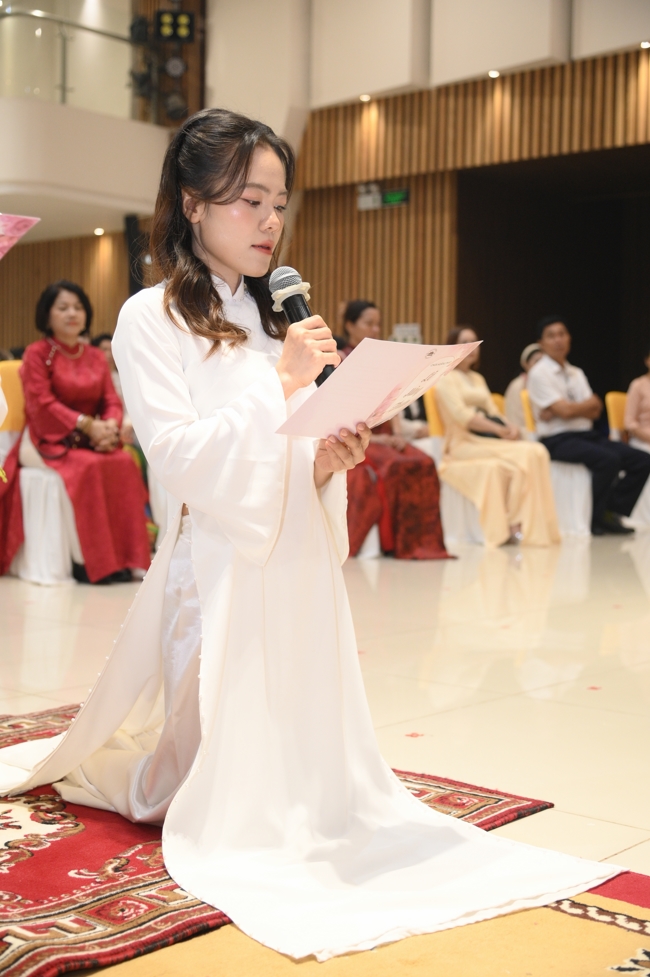 Wedding Ceremony at the pagoda