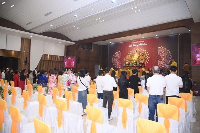Wedding Ceremony at the pagoda