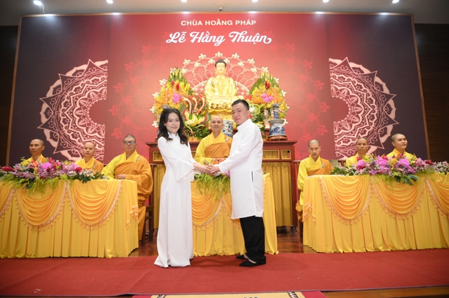 Wedding Ceremony at the pagoda
