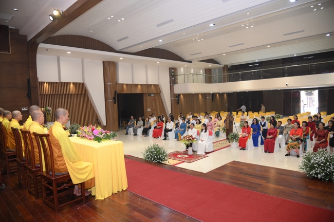 Wedding Ceremony at the pagoda