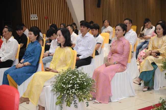 Wedding Ceremony at the pagoda