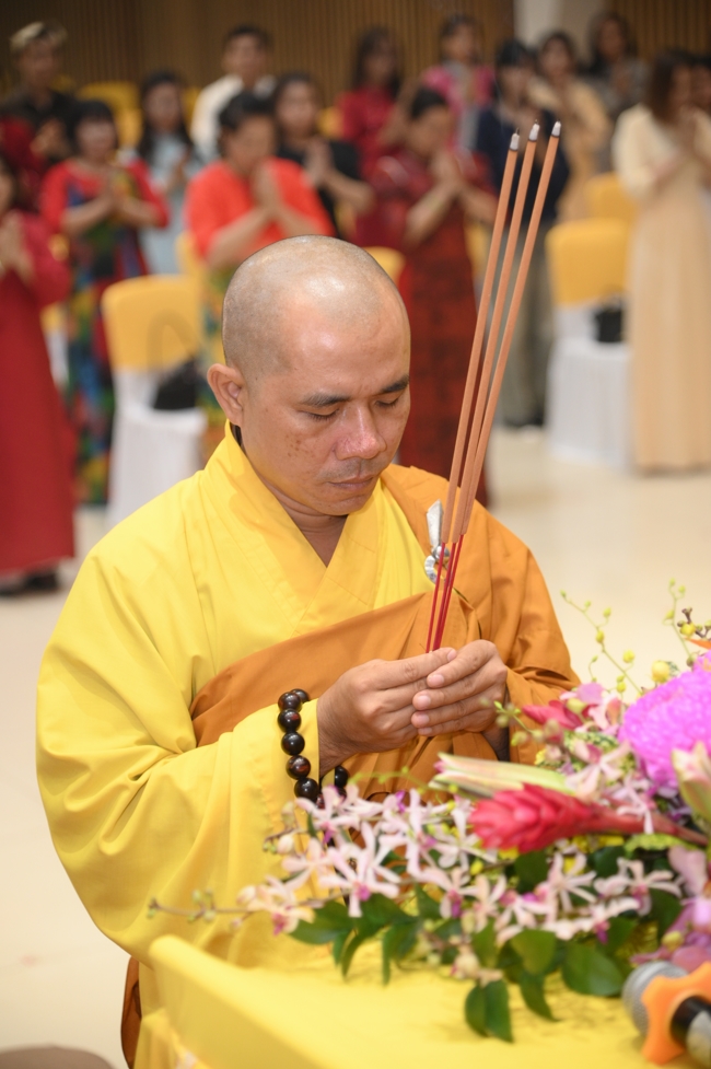 Wedding Ceremony at the pagoda