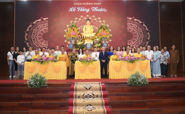 Wedding Ceremony at the pagoda