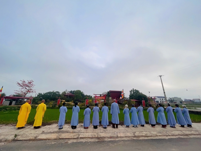 CHÙA ĐỐNG CAO - THANH HOÁ: KHAI KHOÁ TU NIỆM PHẬT MỘT NGÀY ĐẦU NĂM BÍNH NGỌ.