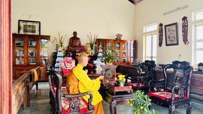 CHÙA ĐỐNG CAO - THANH HOÁ: KHAI KHOÁ TU NIỆM PHẬT MỘT NGÀY ĐẦU NĂM BÍNH NGỌ.