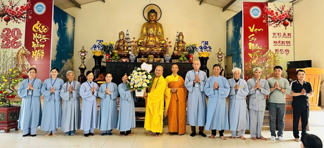 CHÙA ĐỐNG CAO - THANH HOÁ: KHAI KHOÁ TU NIỆM PHẬT MỘT NGÀY ĐẦU NĂM BÍNH NGỌ.