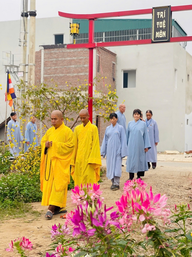 CHÙA ĐỐNG CAO - THANH HOÁ: KHAI KHOÁ TU NIỆM PHẬT MỘT NGÀY ĐẦU NĂM BÍNH NGỌ.