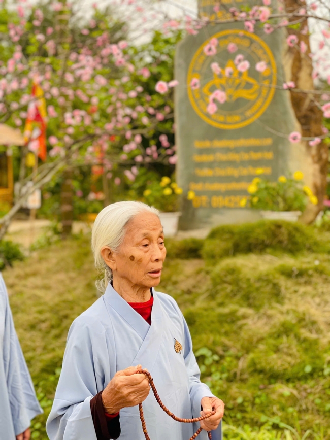 CHÙA ĐỐNG CAO - THANH HOÁ: KHAI KHOÁ TU NIỆM PHẬT MỘT NGÀY ĐẦU NĂM BÍNH NGỌ.