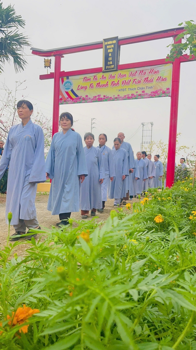 CHÙA ĐỐNG CAO - THANH HOÁ: KHAI KHOÁ TU NIỆM PHẬT MỘT NGÀY ĐẦU NĂM BÍNH NGỌ.