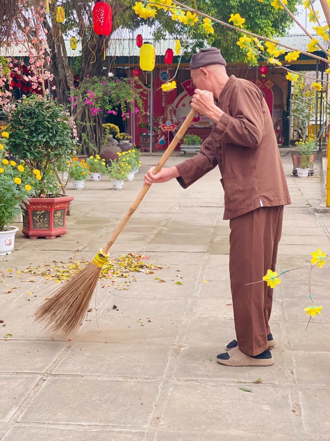 CHÙA ĐỐNG CAO - THANH HOÁ: KHAI KHOÁ TU NIỆM PHẬT MỘT NGÀY ĐẦU NĂM BÍNH NGỌ.