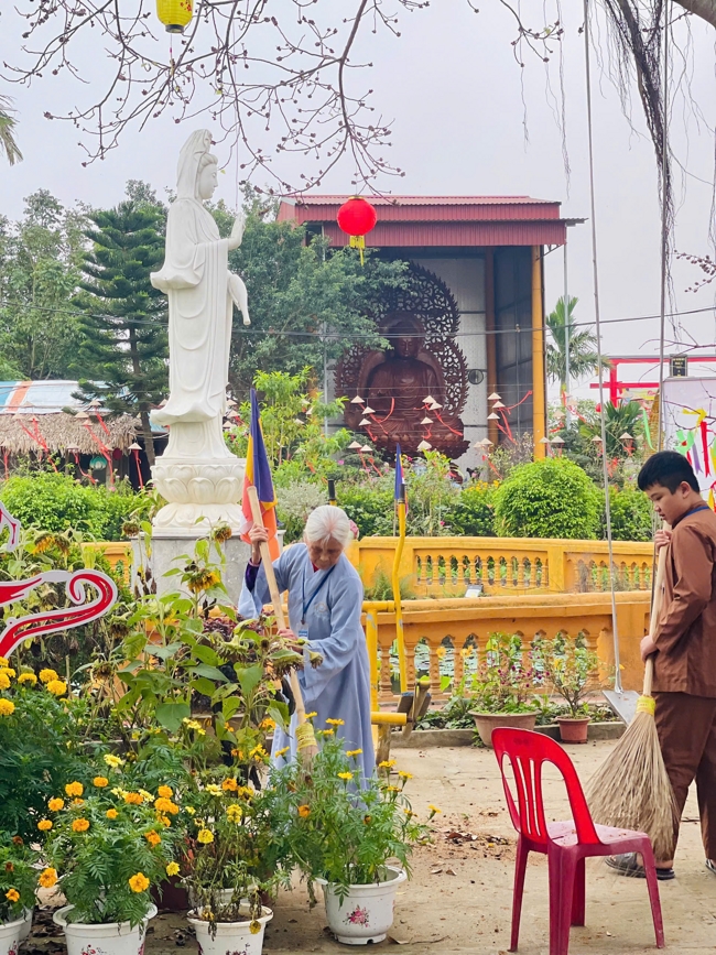 CHÙA ĐỐNG CAO - THANH HOÁ: KHAI KHOÁ TU NIỆM PHẬT MỘT NGÀY ĐẦU NĂM BÍNH NGỌ.