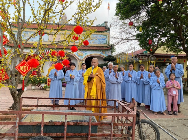 CHÙA ĐỐNG CAO - THANH HOÁ: KHAI KHOÁ TU NIỆM PHẬT MỘT NGÀY ĐẦU NĂM BÍNH NGỌ.