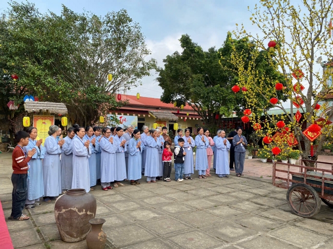 CHÙA ĐỐNG CAO - THANH HOÁ: KHAI KHOÁ TU NIỆM PHẬT MỘT NGÀY ĐẦU NĂM BÍNH NGỌ.
