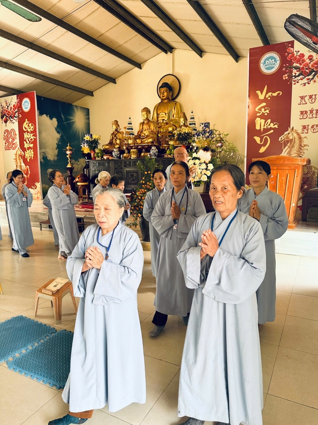 CHÙA ĐỐNG CAO - THANH HOÁ: KHAI KHOÁ TU NIỆM PHẬT MỘT NGÀY ĐẦU NĂM BÍNH NGỌ.