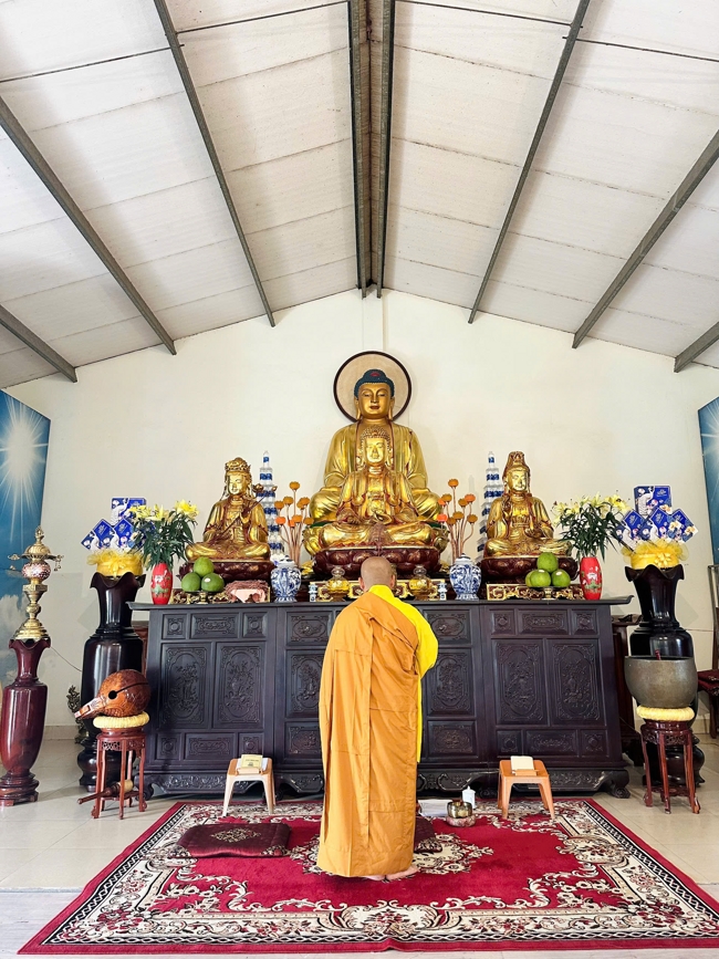 CHÙA ĐỐNG CAO - THANH HOÁ: KHAI KHOÁ TU NIỆM PHẬT MỘT NGÀY ĐẦU NĂM BÍNH NGỌ.