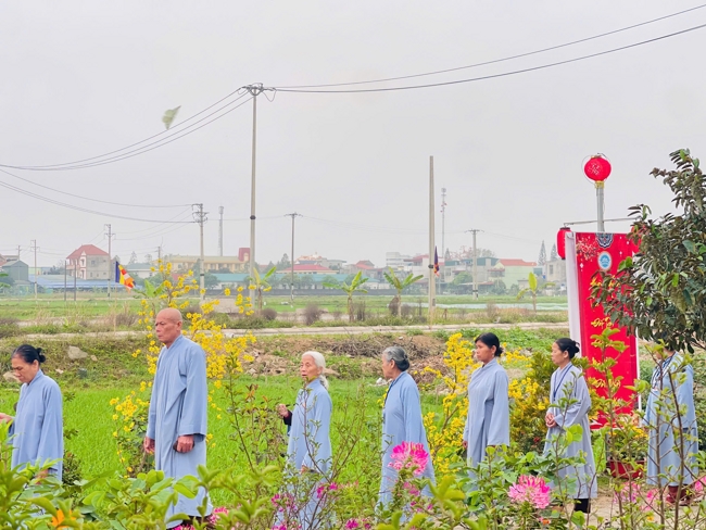 CHÙA ĐỐNG CAO - THANH HOÁ: KHAI KHOÁ TU NIỆM PHẬT MỘT NGÀY ĐẦU NĂM BÍNH NGỌ.