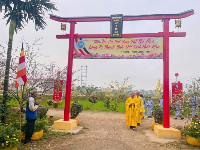 CHÙA ĐỐNG CAO - THANH HOÁ: KHAI KHOÁ TU NIỆM PHẬT MỘT NGÀY ĐẦU NĂM BÍNH NGỌ.