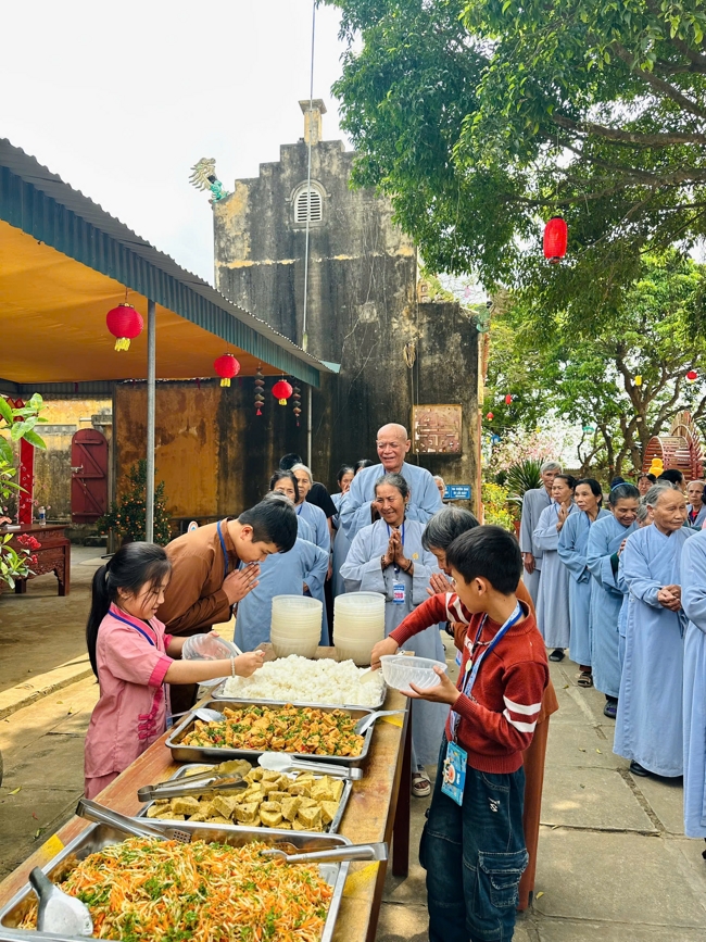 CHÙA ĐỐNG CAO - THANH HOÁ: KHAI KHOÁ TU NIỆM PHẬT MỘT NGÀY ĐẦU NĂM BÍNH NGỌ.