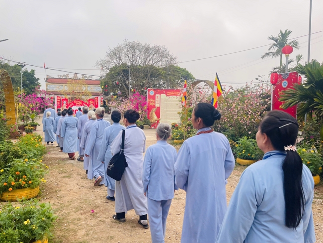 CHÙA ĐỐNG CAO - THANH HOÁ: KHAI KHOÁ TU NIỆM PHẬT MỘT NGÀY ĐẦU NĂM BÍNH NGỌ.