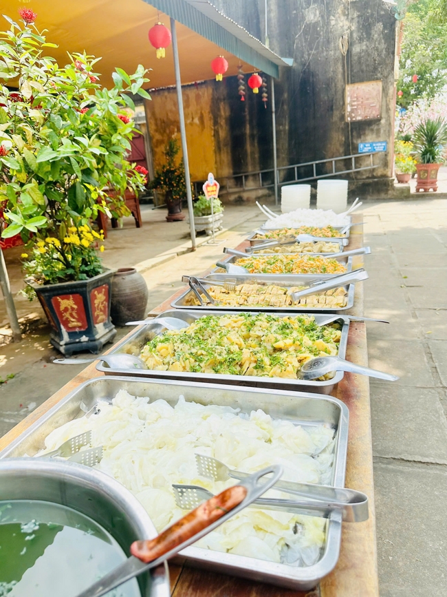 CHÙA ĐỐNG CAO - THANH HOÁ: KHAI KHOÁ TU NIỆM PHẬT MỘT NGÀY ĐẦU NĂM BÍNH NGỌ.