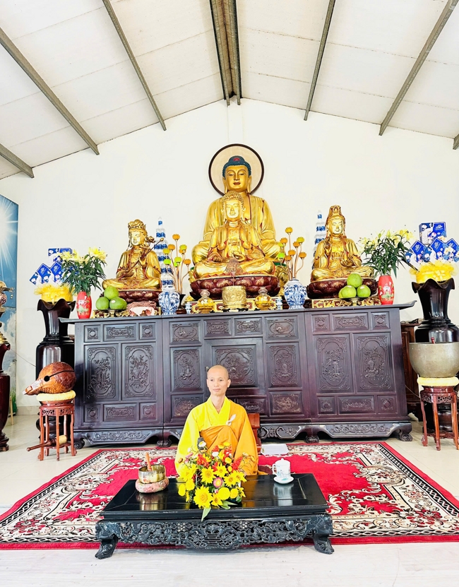 CHÙA ĐỐNG CAO - THANH HOÁ: KHAI KHOÁ TU NIỆM PHẬT MỘT NGÀY ĐẦU NĂM BÍNH NGỌ.