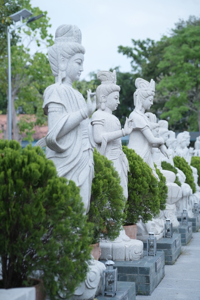 Chuyến hành hương đầu năm Bính Ngọ của Phật tử công quả nội tự chùa Hoằng Pháp