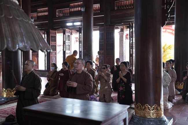 Chuyến hành hương đầu năm Bính Ngọ của Phật tử công quả nội tự chùa Hoằng Pháp