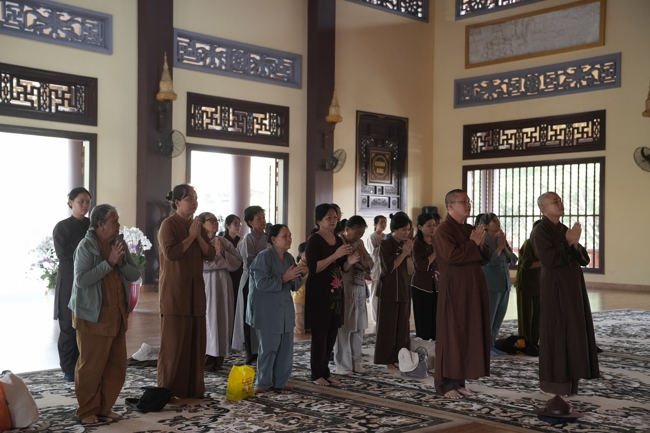 Chuyến hành hương đầu năm Bính Ngọ của Phật tử công quả nội tự chùa Hoằng Pháp