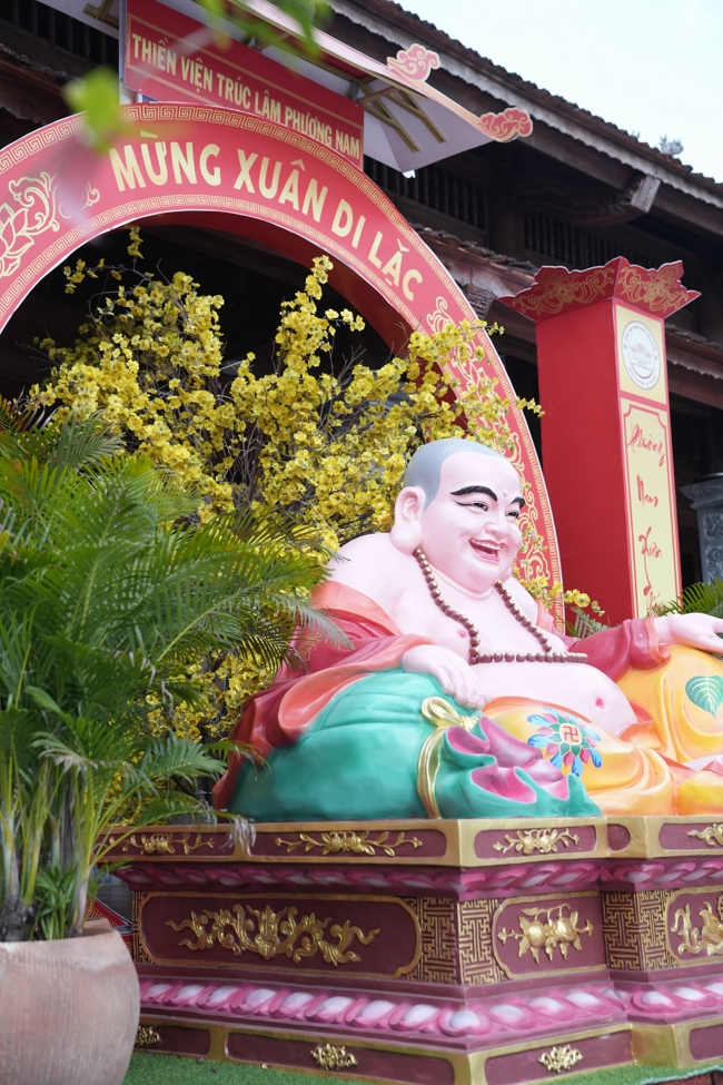 Chuyến hành hương đầu năm Bính Ngọ của Phật tử công quả nội tự chùa Hoằng Pháp